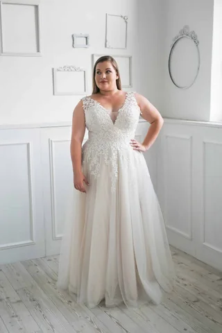 Plus-Size-Brautkleid